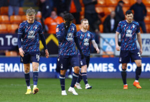 Fire Premier League-klubber var i aktion i FA Cuppen klokken 16 lørdag - to røg ud.