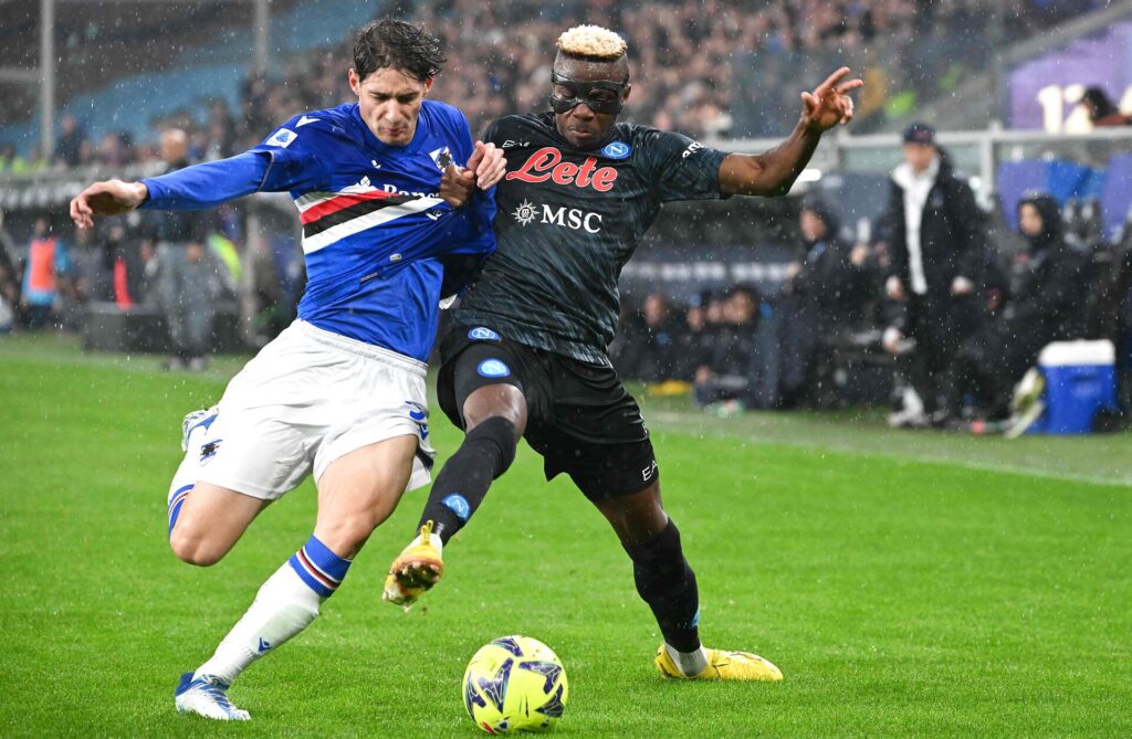 Førerholdet fra den italienske Serie A, Napoli, søgrede søndag for at komme tilbage på sejrskurs, da de gæstede sampdoria.