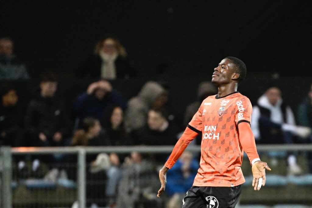 Bournemouth køber Dango Ouattara i Lorient for 150 millioner kroner