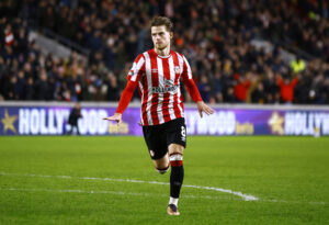 Mathias Jensen forlænger med Brentford.