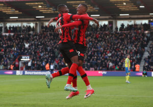 Jaidon Anthony bringer Bournemouth foran mod Nottingham Forest.