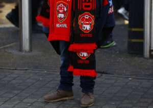 Manchester United og Arsenal startellevere Premier League.