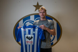 Esbjerg fB har hentet AGF-sportschef, Stig Inge Bjørnebyes, søn Tobias Bjørnebye til klubben.