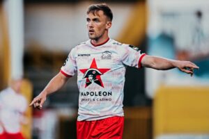 Lasse Vigen forlader sin belgiske klub Zulte Waregem efter gensidig aftale med den belgiske klub.