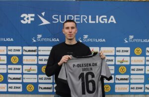 Superligaklubben AC Horsens har i bestræbelserne på at overleve hentet den svenske målmand Samuel Brolin på leje i svenske AIK.