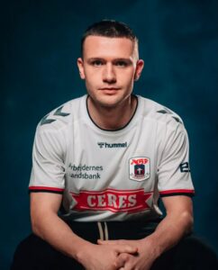 AGF har netop præsenteret Mikkel Duelund som ny spiller i klubben.