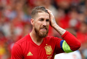 Sergio Ramos stopper på det spanske landshold.