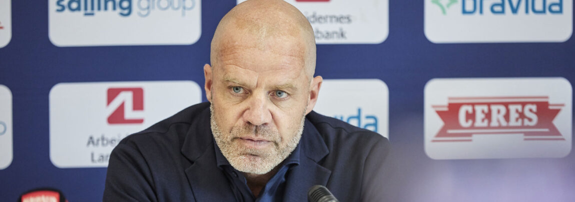 Sportschef i AGF Stig Inge Bjørnebye ærgrer sig over, at det i medierne er blevet fremstillet som om, at FCK har gaflet chefscout i AGF.