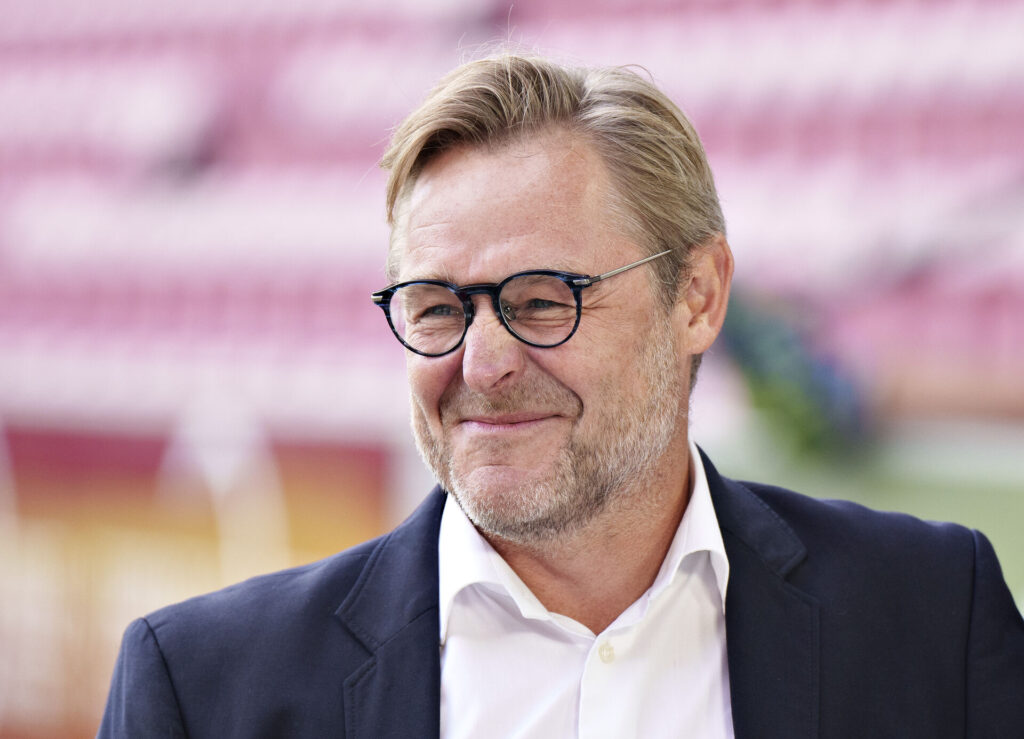 Hvor meget har FC Midtjylland tjent ved at spille Europa League? Claus Steinlein har svaret.