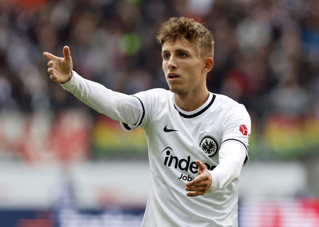 Eintracht Frankfurt forventer salg af Jesper Lindstrøm