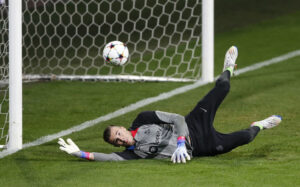 FC Barcelona har afvist at sælge Inaki Pena til Galatasaray.