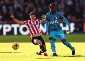 Yves Bissouma skal opereres for en ankelskade. Tottenham Premier League.