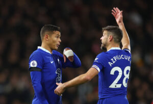 Thiago Silva bekræfter nu, at han arbejder på at forlænge kontrakten med Chelsea.