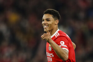 Alexander Bah scorede for Benfica.