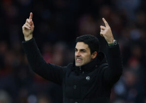 Mikel Arteta vil have sine to point tilbage efter en VAR-fejl snød Arsenal for sejren mod Brentford i Premier League.