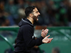 Sporting holder godt øje med Gustav Isaksen frem mod opgøret mellem Sporting og FC Midtjylland.