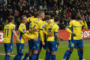 Brøndby har lejet forsvarsspilleren Frederik Winther i Augsburg, og Brøndby betaler 100.000 for at leje Winther.