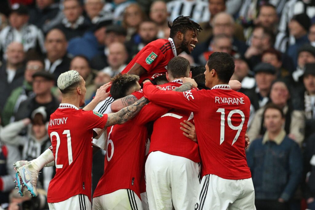Manchester United vinder Carabao Cuppen efter finale-sejr over Newcastle.