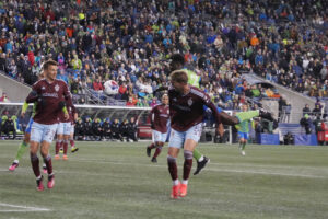 Andreas Maxsø fik store klø, da han natten til mandag fik sin officielle debut for MLS-klubben Colorado Rapids.