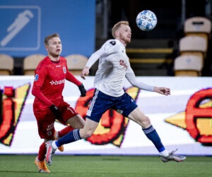 Sønderjyske har forstærket sig med forsvarsspilleren Simon Wæver, der kommer til fra 2. Divisionsklubben B93. Kontrakten gælder først fra sommer.