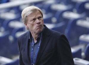 Oliver Kahn svarer på, hvorfor Julian Nagelsmann blev fyret i FC Bayern München.