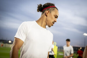 RB Leipzigs danske angriber, Yussuf Poulsen, måtte udgå fra træning med et slag i denne uge, og nu træner han individuelt, skriver klubben.