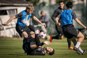 FC Midtjylland har forlænget med Oliver Sørensen.