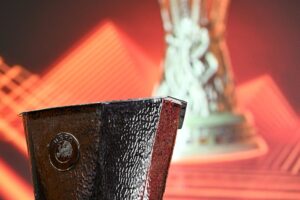 UEFA har straffet en lang række klubber på grund af dårlig økonomi.