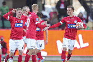 Silkeborg IF-cheftræner Kent Nielsen har udtaget 20 spillere,d er onsdag gæster Sønderjyske i pokalturneringens kvartfinale.