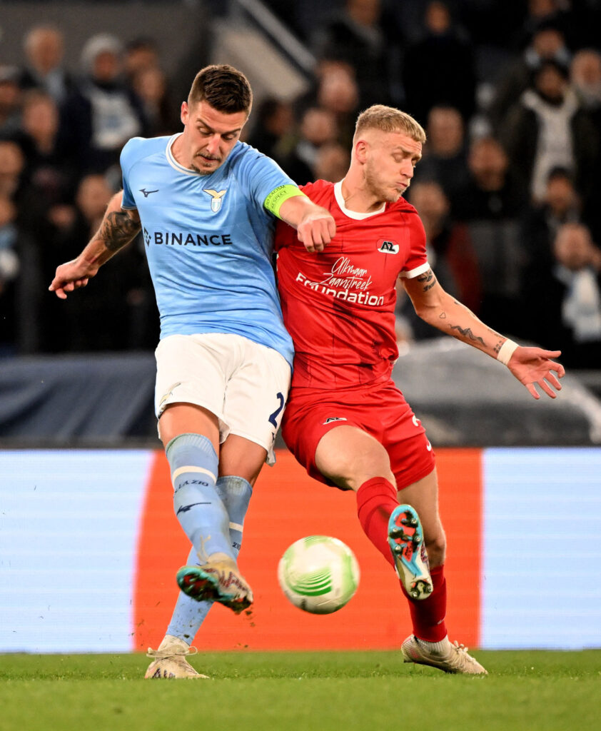 Jens Odgaard og hollandske AZ kom fra Rom med et flot resultat, da de slog Lazio 1-2 i den første ottendedelsfinale i Conference League.