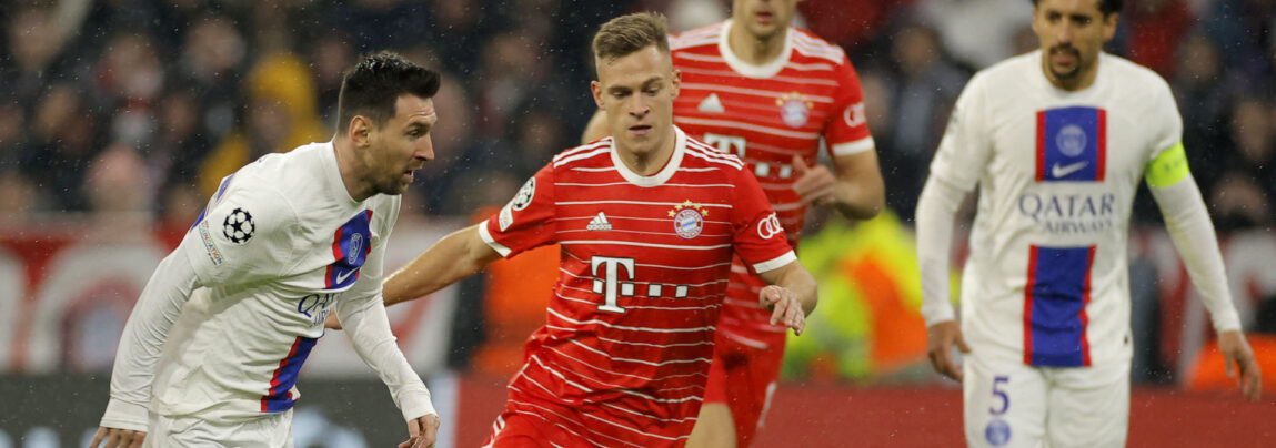 Lionel Messi og Joshua Kimmich i kamp om bolden, da PSG møder Bayern München