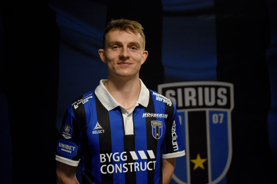 Allsvenskan-klubben Sirius har sikret sig både en forlængelses- og købsoption på danske Magnus Kaastrup, der kommer til fra Lyngby.