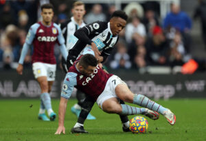 Aston Villa tager lørdag mod Newcastle hjemme på Villa Park.