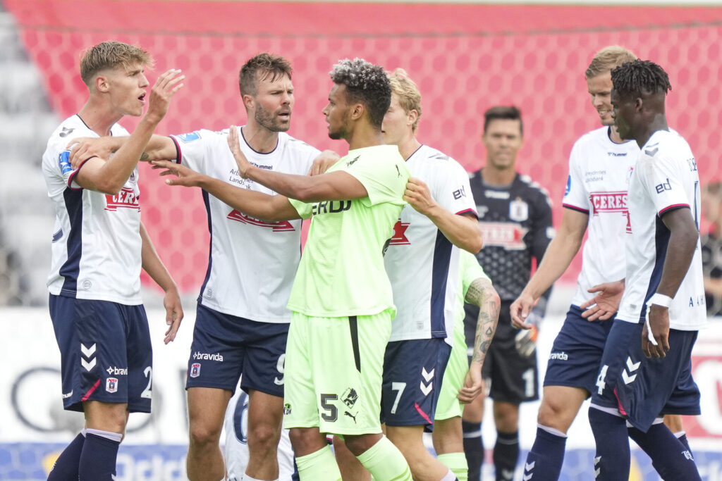 Superligaklubbens AGF trup frem mod det østjyske lokalopgør mod Randers FC i Superligaen mandag aften på ceres Park.