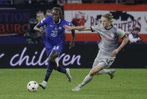 Manchester United fører kapløbet om danske Maurits Kjærgaard