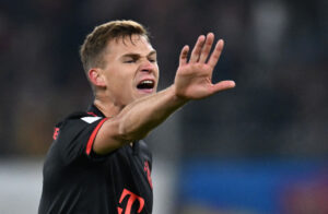 Joshua Kimmich er meget utilfreds efter pokalnederlaget til Freiburg.