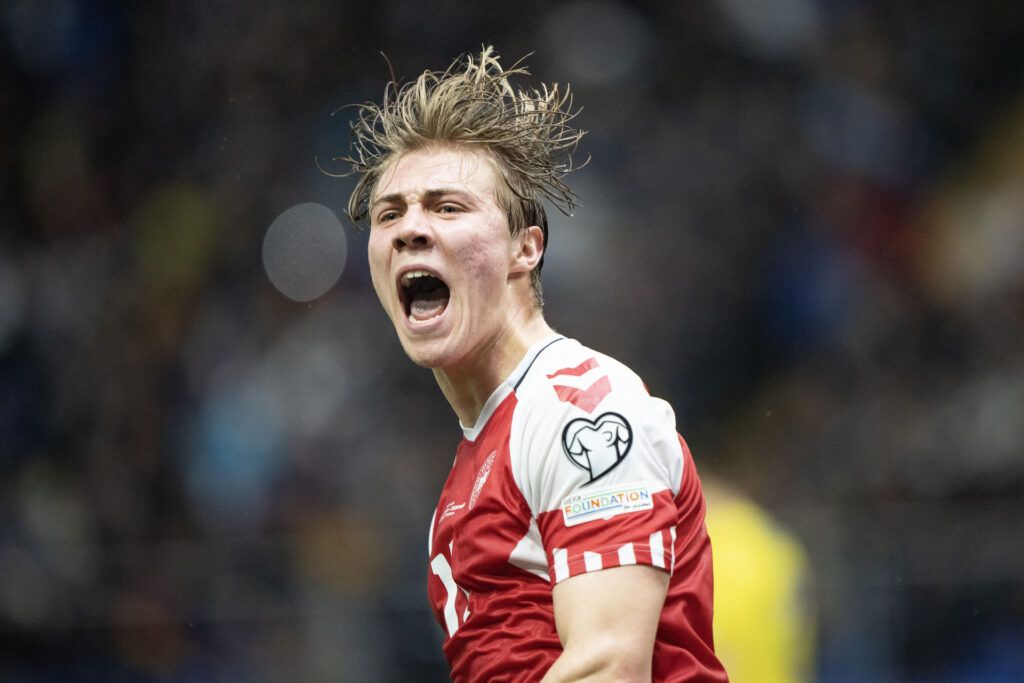 Et salg af Rasmus Højlund kan angiveligt sende yderligere millioner til København.
