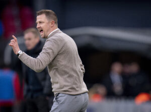 Jacob Neestrup nægter at snakke Viborg ud af guldkampen.