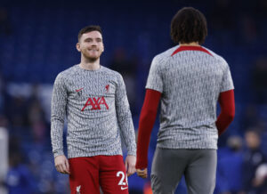 Liverpools profiler Andy Robertson og Trent Alexander Arnold starter begge på bænken