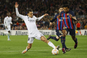 Real Madrid svarer nu i en officiel video tilbage på FC Barcelonas anklager om, at de er 'regimets klub'.