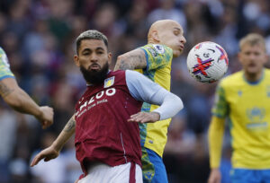 Mål og highlights fra Aston Villa - Nottingham Forest. Premier League højdepunkter.