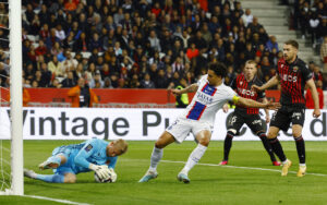 Nice-PSG, Kasper Schmeichel, Lionel Messi.