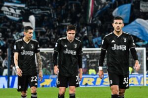 Den argentinske verdensmester, Leandro Paredes, vender tilbage til Paris Saint Germain, når hans lejeaftale i Juventus udløber til sommer.