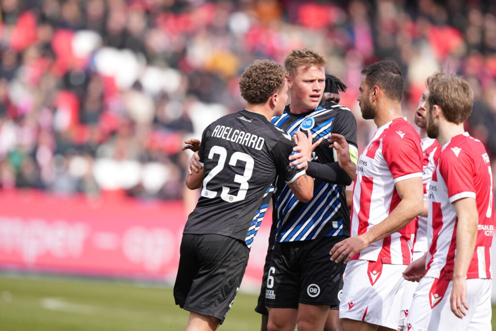 Mål og highlights fra kampen i Superligaen mellem nedrykningstruede AaB og fynske OB på Aalborg Portland Park i nedrykningsspillet.