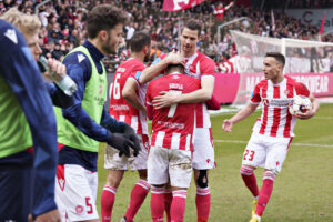 En tidligere tysk landsholdsspiller er blevet valgt ind i Superliga-klubben AaB's nye bestyrelse.