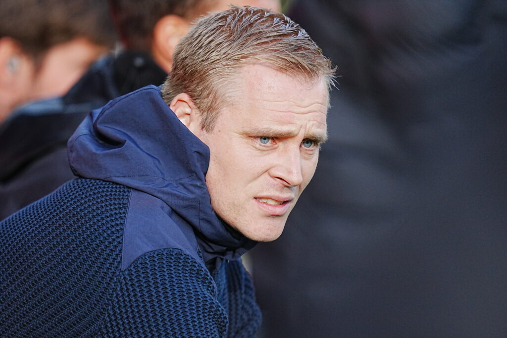 Christoffer Hoof Thorup mener ikke, det burde være muligt, at FC Nordsjælland spiller med om det danske mesterskab.