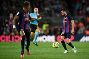 FC barcelona kommer nu med en skadesopdatering på højrebacken sergi roberto, der har pådraget sig en baglårsskade og er ude på ubestemt tid.