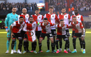 Hollandske Feyenoord slog bundholdet Cambuur stort og nærmer sig holdets første hollandske mesterskab siden 2017.