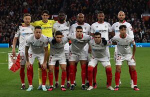 Sevilla slog søndag aften Valencia og tog et vigtigt skridt ud af bundkampen, som Valencia stadig er en stor del af.