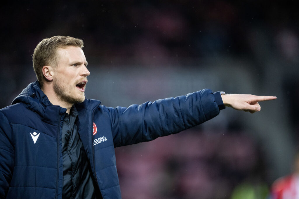AaB's midlertidige cheftræmer, svenske Oscar Hiljemark, mener, at fredagens modstander fra Silkeborg har været uheldige med resultaterne på det seneste.